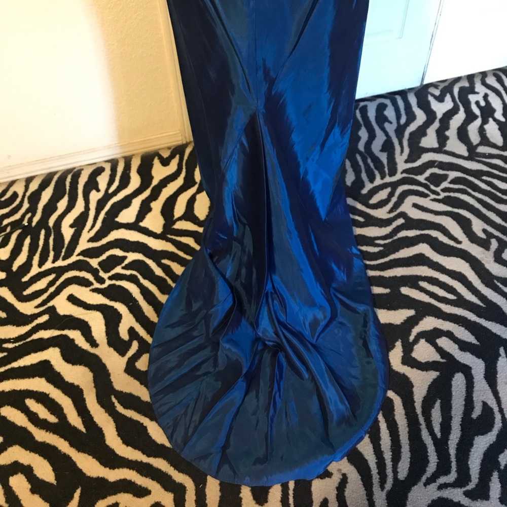 “Jessica McClintock” Blue Iridescent 2-Piece! - Picture 2 of 5